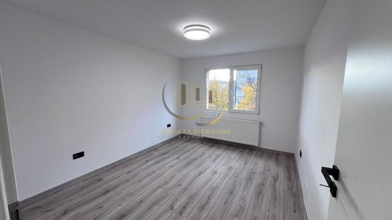 Cluj Napoca Apartament 3 camere complet renovat la 1 minut de Academia de Muzica