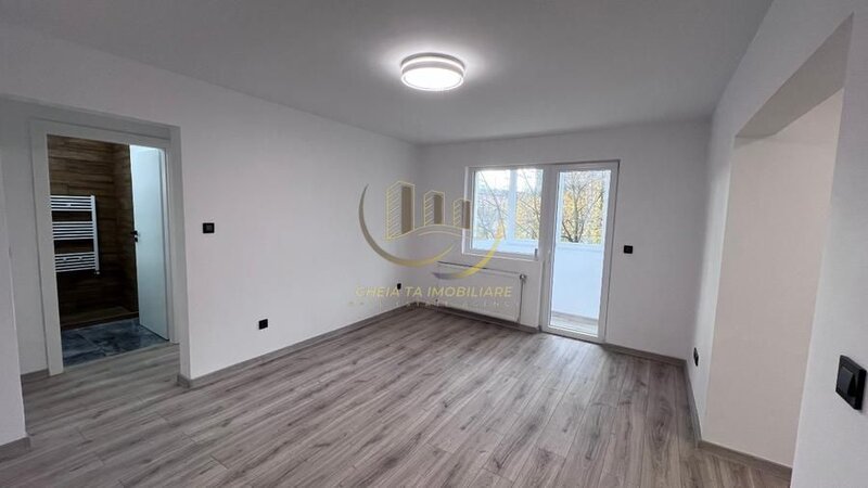 Cluj Napoca Apartament 3 camere complet renovat la 1 minut de Academia de Muzica