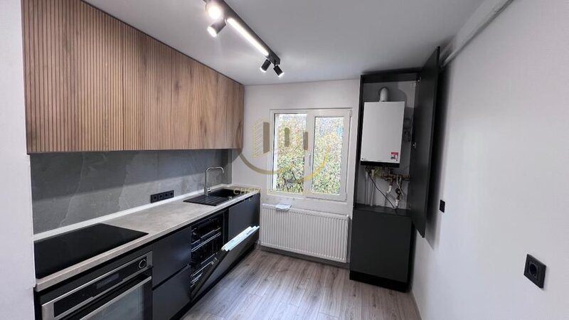 Cluj Napoca Apartament 3 camere complet renovat la 1 minut de Academia de Muzica